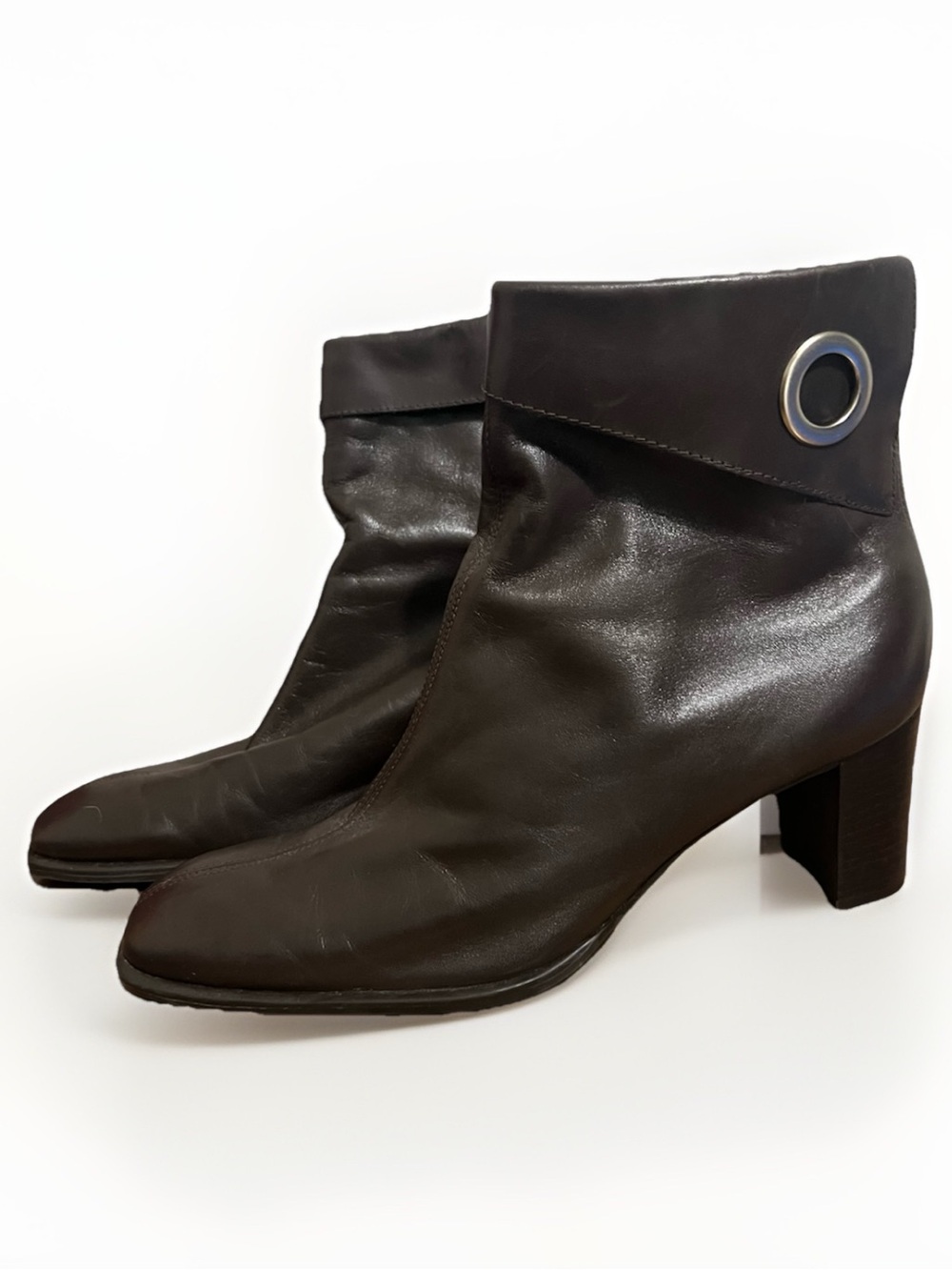 Naturalizer Dark Brown Leather Zip Up Ankle Boots with Decorative Grommet